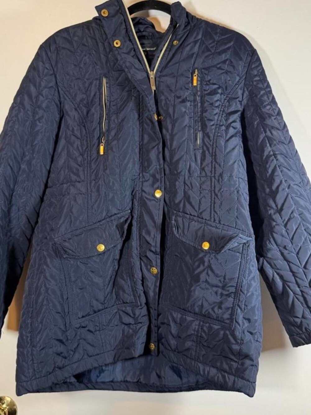 Harve Benard navy quilted hooded puffer size L